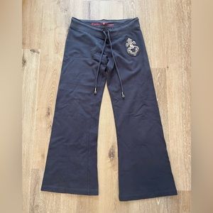 Twisted Heart Sweat Pants Size Small Short